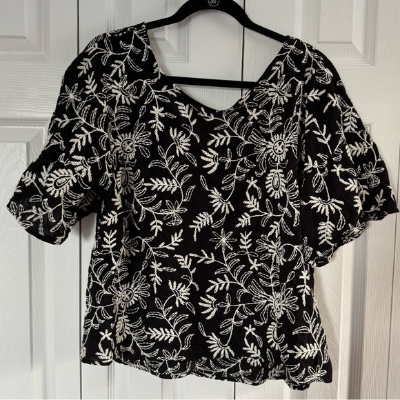 Anthropologie Rory Embroidered floral blouse top - black and white large - Picture 4 of 8